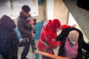 Евакуація жителів будинку