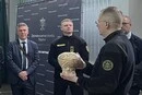 Київські митники врятували від вивезення за кордон рідкісну трипільську вазу (фото)