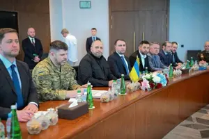 4 лютого в Абу-Дабі розпочалися переговори