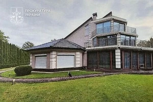 Власники спромоглися незаконно зареєструвати об’єкт нерухомості та огородити територію парканом