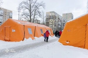 Комунальні служби та енергетики цілодобово працюють над усунення пошкоджень
