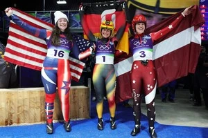 Латвія виборола свою першу медаль Олімпіади 2026: Еліна Єва Бота принесла дружній до України країні срібло у санному спорті