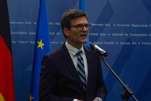 Німеччина знову міняє посла в Україні