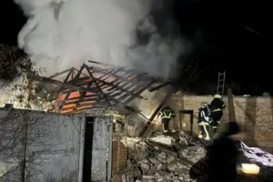 Російські загарбники знищили житло родини