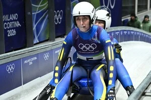 Олена Стецків та Олександра Мох взяли участь у змаганнях двійок у санному спорті, які стали першими в історії Олімпіади