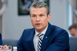 Глава Пентагону проігнорував зустріч у Брюсселі