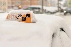 Влада закликає містян за можливості користуватися метрополітеном, який працює у штатному режимі