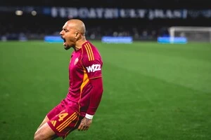 Конкурент Довбика повторив досягнення легенди чемпіонату Італії