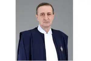 Павлишин у 2022-2023 роках деякий час виконував обов’язки голови ВАКС як суддя з найбільшим стажем роботи