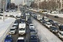 Сніговий колапс у Києві: місто другий день стоїть у заторах