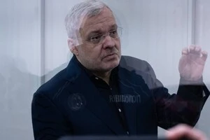 26 лютого 2015 року Герман Галущенко отримав атестат доцента