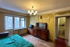 Власник у оголошенні зізнається, що оселя потребує косметичного ремонту