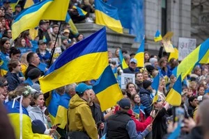 Частина наших співгромадян за кордоном беруть участь у проукраїнських акціях