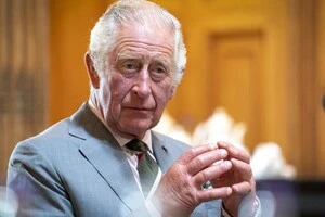 Король Британії відмовився покривати брата і став на бік правоохоронців