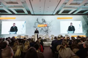 Буданов про переговори: Ми рухаємося повільно, але рухаємося