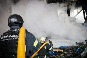 Рятувальники показали наслідки атаки безпілотників: загинула одна людина, є постраждалі