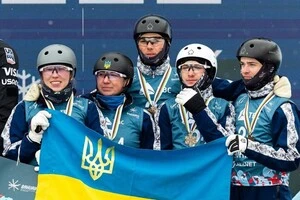 На двох останніх Чемпіонатах світу з лижної акробатики українська команда потрапляла до трійки найкращих