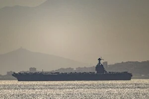 USS Gerald R. Ford (CVN-78) під час проходження Гібралтару