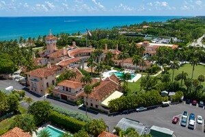 Клуб президента Дональда Трампа «Мар-а-Лаго» на знімку з висоти пташиного польоту в Палм-Біч