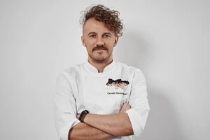 Кухар зазначив, що не закликає відкладати виделки та ложки назавжди