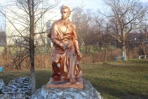 Памʼятник російському поету в Татарбунарах