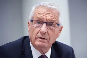 Турб'єрн Ягланд і члени його сім'ї нібито відпочивали в резиденціях Джеффрі Епштейна