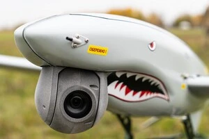 Під час знімального процесу фільму Shark забезпечував повітряну зйомку та збір даних у форматі художнього кіно