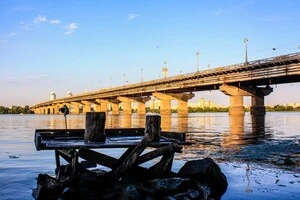 Міст Патона ввели в експлуатацію у 1953 році