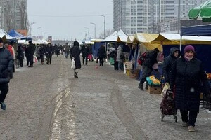 Для придбання свіжих продуктів також можна відвідати комунальні ринки