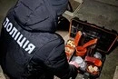 За збут трофейної зброї та вибухівки затримано двох мешканців Київщини