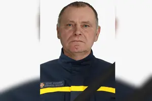 Павло Колісник повертався з чергування, коли дрон поцілив у його автівку