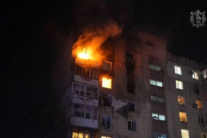 Росіяни атакували Запоріжжя: є постраждалий, пошкоджено будинок