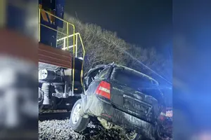 Рятувальники деблокували тіло 48-річного чоловіка з понівеченого авто