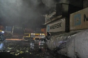 Унаслідок атаки уражено портові резервуари