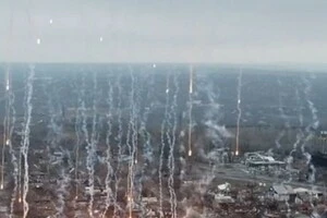 Окупанти щедро обстрілюють Костянтинівку запалювальними боєприпасами 