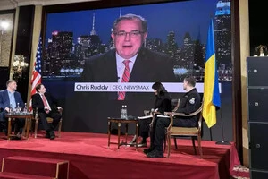 Newsmax відкрив редакцію з 40 працівниками в Києві