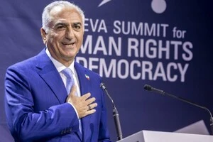 Реза Пахлаві з 1979 року перебуває в еміграції та є одним із найвпливовіших лідерів іранської опозиції