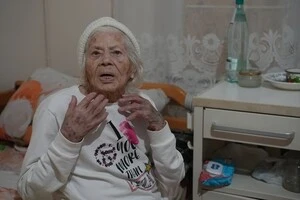 105-річна жителька Херсона Ольга Будникова тепер мешкає у геріатричному пансіонаті 