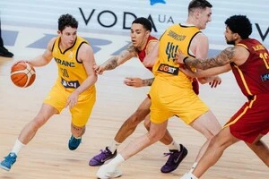 Найрезультативнішим гравцем у складі нашої збірної у попередній грі з Іспанією став Олександр Ковляр (з м'чем)