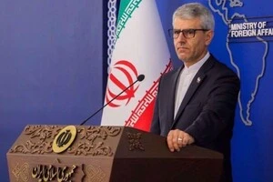 Речник міністерства закордонних справ Ірану заявив, що зіткнення з американо-ізраїльськими загрозами не залишає країні іншого вибору, окрім військової відплати