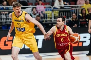 Пустовий у грі з Іспанією зробив чотири підбирання