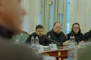 Володимир Зеленський під час засідання РНБО доручив підготуватися до наступної зими