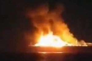 Російський підсанкційний танкер Arctic Metagaz палає у Середземному морі між Мальтою та Лівією