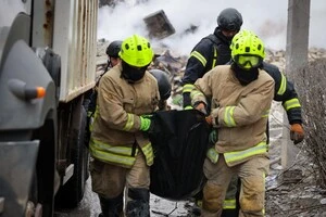 Пошуково-рятувальні роботи тривають