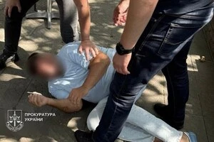 Шахрая викрили після переведення грошей 