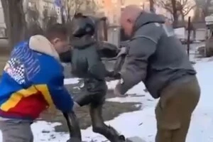 Скульптуру офіційно списали за клопотанням директора закладу через її аварійність