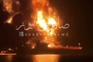 Під час атаки кораблі стояли на якорі поруч один з одним