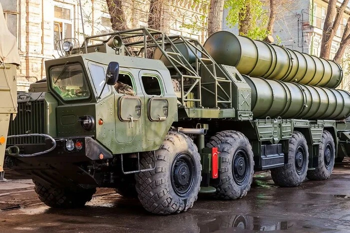 Сили оборони уразили пускову установку С-300, радіолокаційну станцію та склади боєприпасів ворога