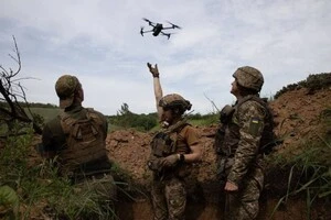 Українські військові використовують проти ворога вітчизняні безпілотники зі штучним інтелектом