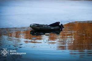 Рятувальники та водолази ДСНС підняли тіла загиблих дітей на берег